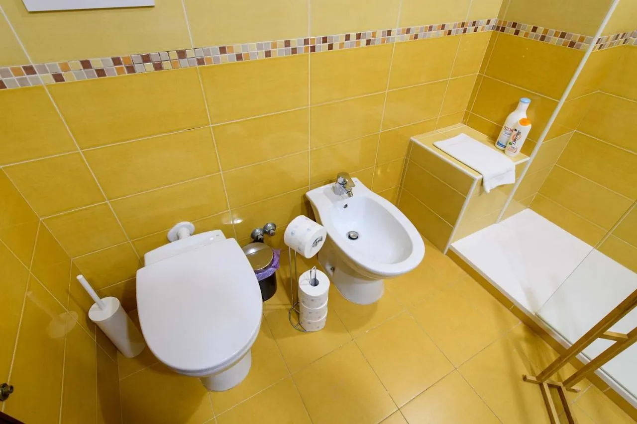 Casa Bianca Apartments Naples