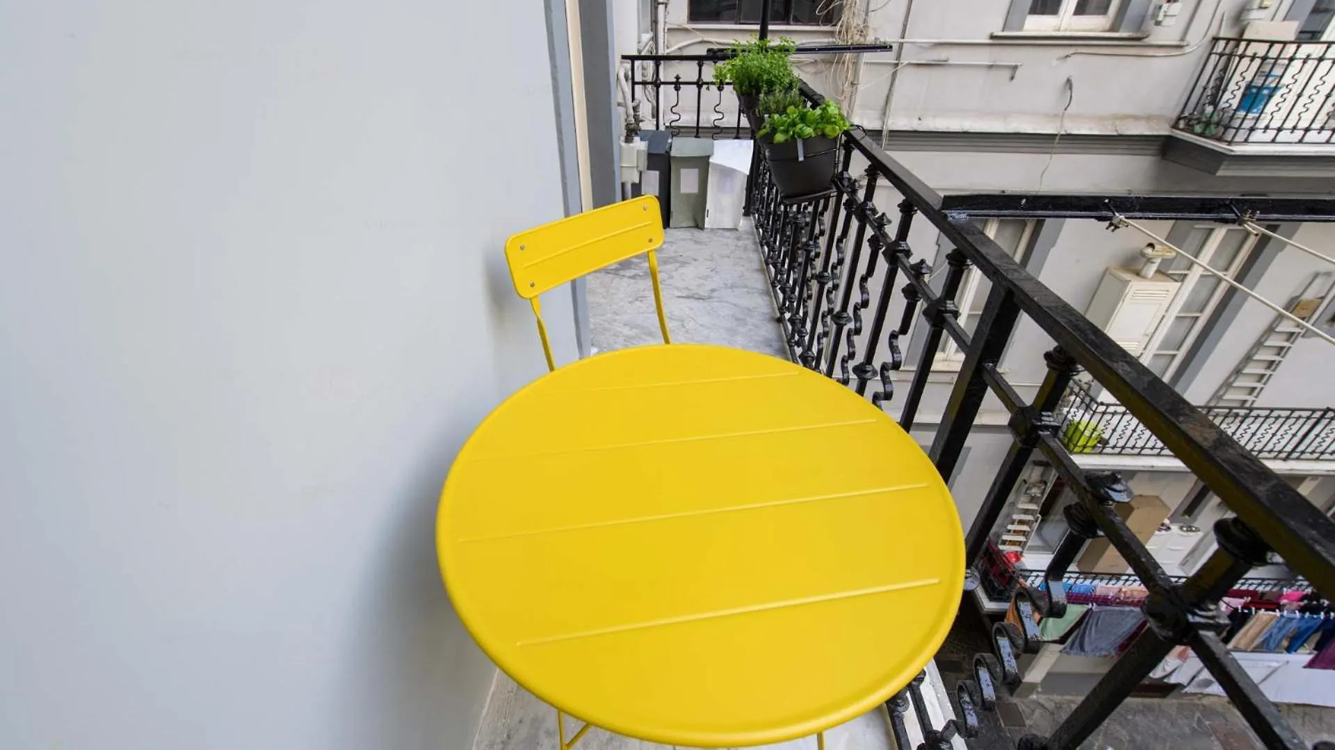 Casa Bianca Apartments Naples