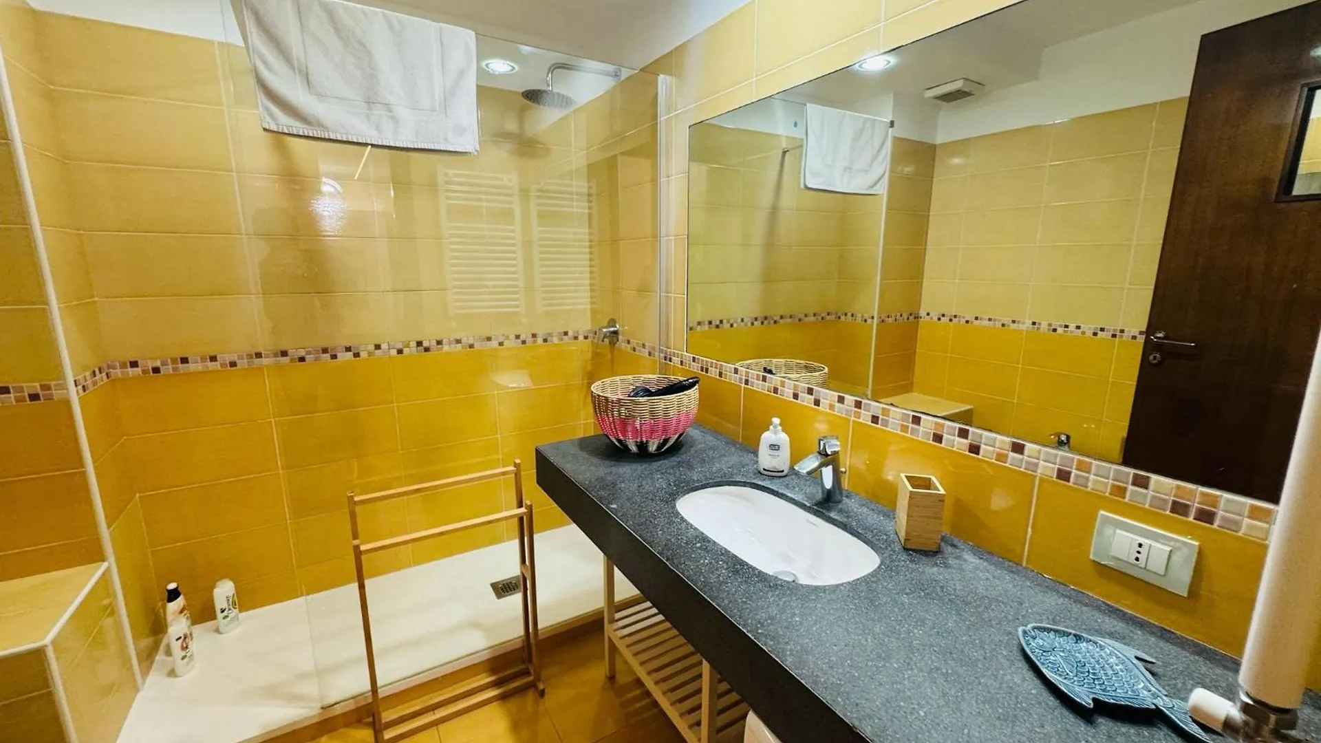 Casa Bianca Apartments Naples