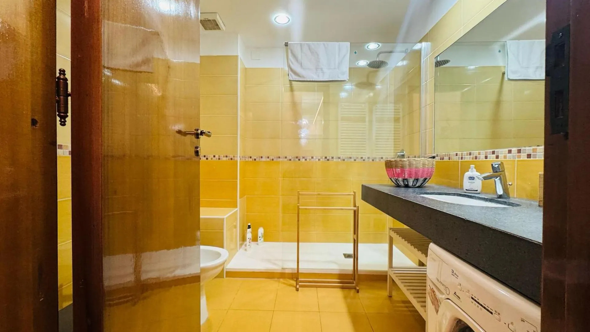 Casa Bianca Apartments Naples