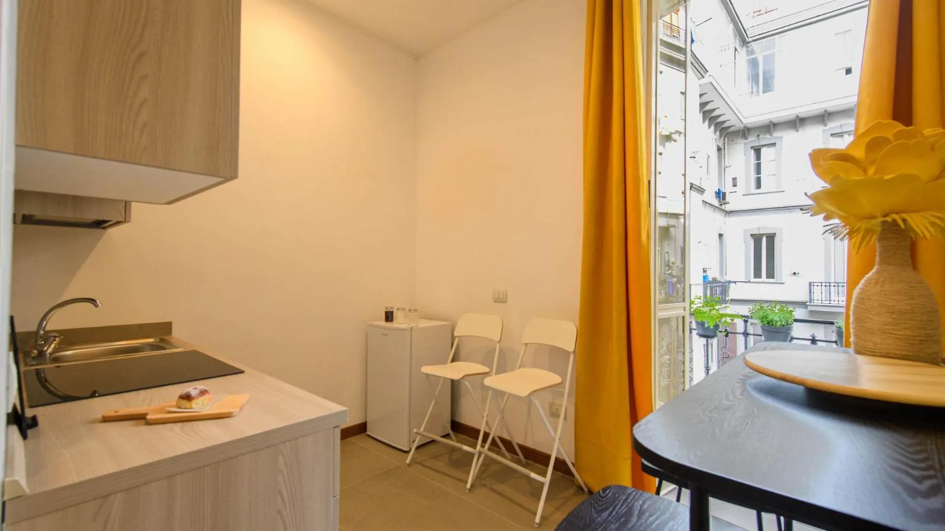 Casa Bianca Apartments Napoli 0*,